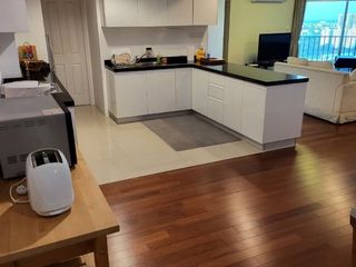 Wohnung zur Miete mit 2 Zimmer in Huai Khwang, Bangkok