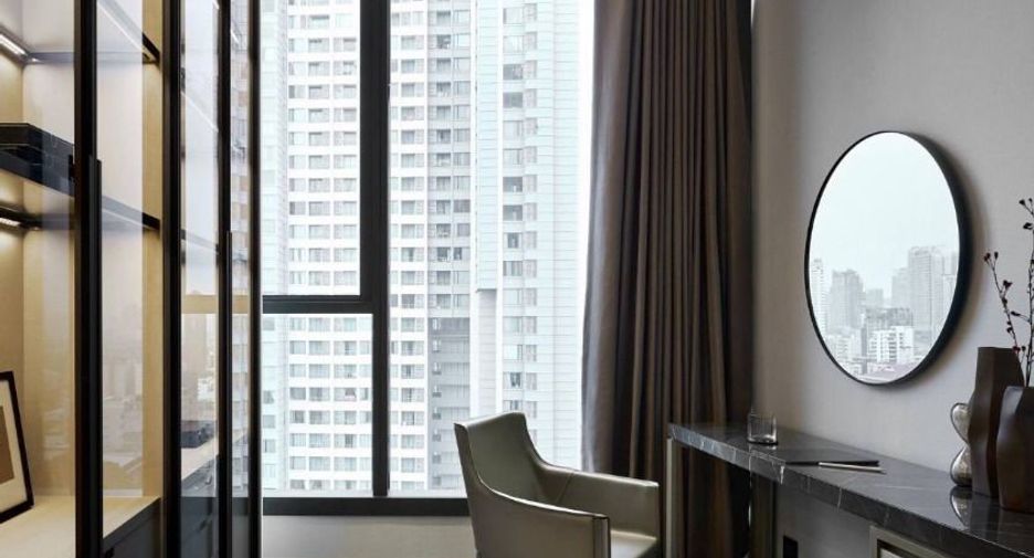 For rent 2 bedrooms condo in Watthana, Bangkok