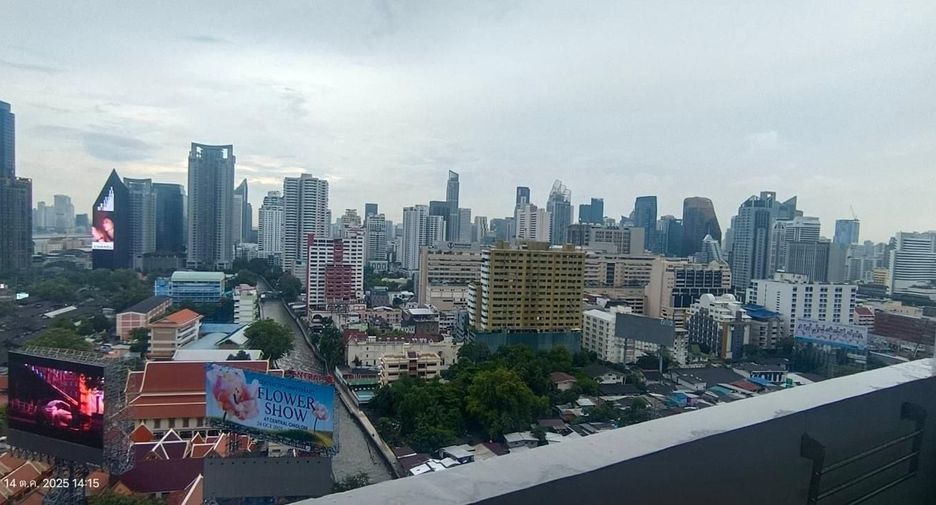 For sale and for rent 2 bedrooms condo in Watthana, Bangkok