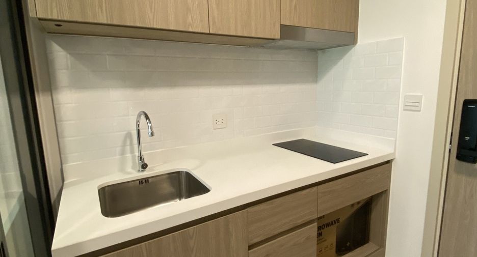 For rent 1 bed condo in Bang Rak, Bangkok