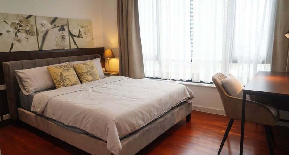 For rent 2 bedrooms condo in Sathon, Bangkok