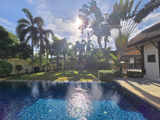 For sale 3 bedrooms villa in Mueang Phuket, Phuket