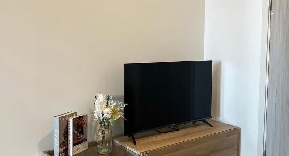 For rent 1 bed condo in Wang Thonglang, Bangkok