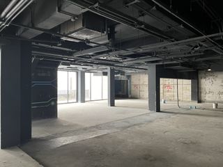 For rent retail Space in Watthana, Bangkok