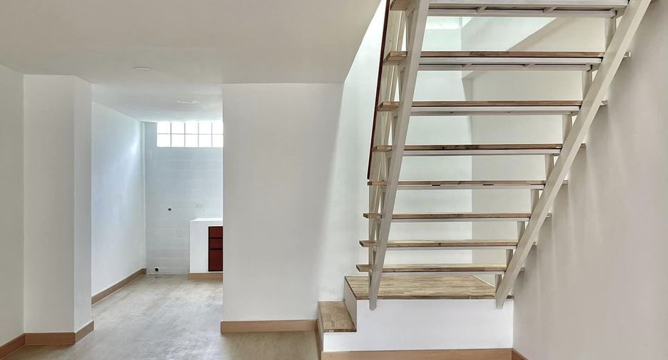 Reihenhaus zum Kauf mit 2 Zimmer in Khan Na Yao, Bangkok