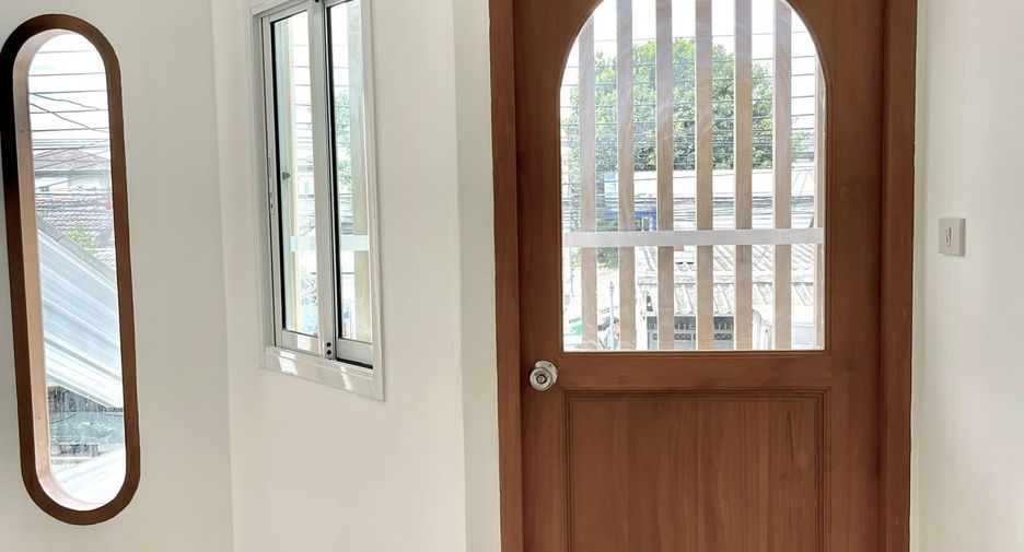 Reihenhaus zum Kauf mit 2 Zimmer in Khan Na Yao, Bangkok