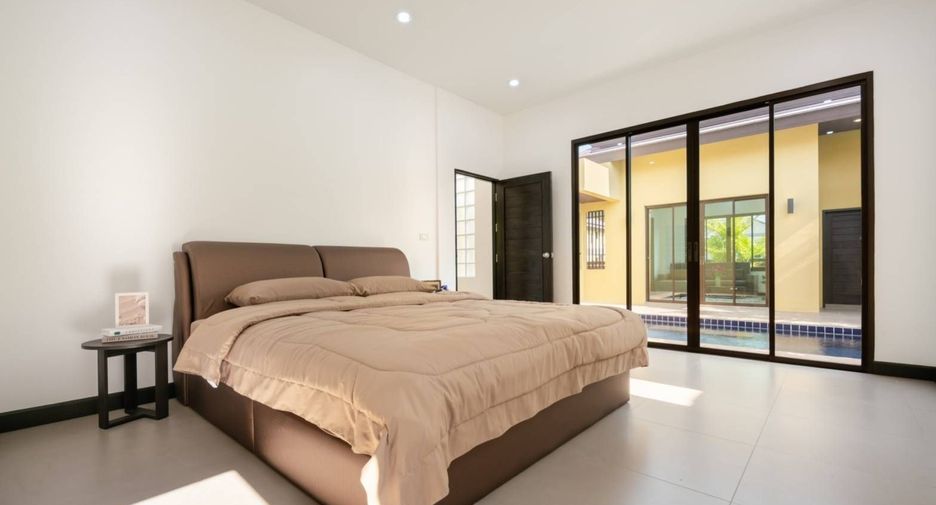 For sale 3 bedrooms villa in Bang Saray, Pattaya