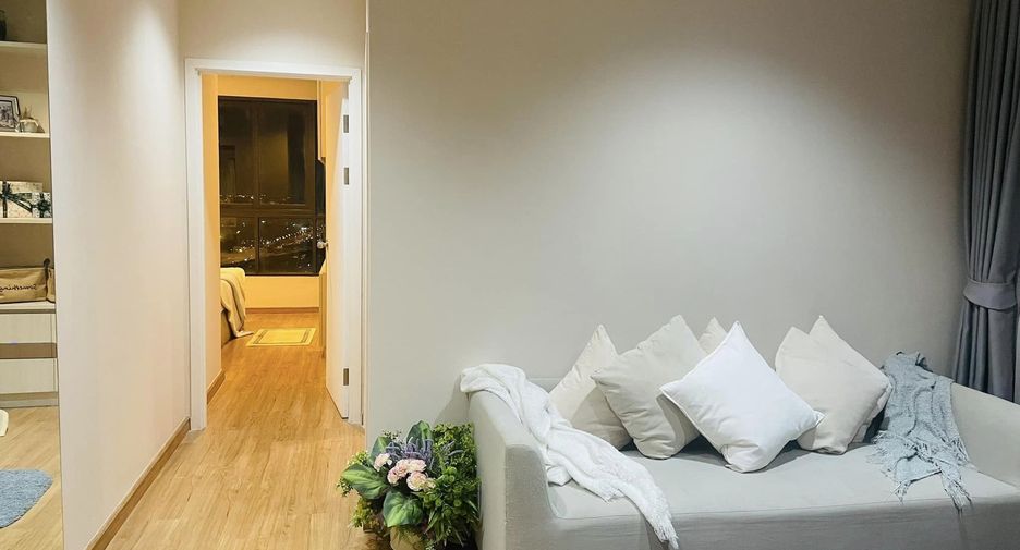 For rent 2 bedrooms condo in Bang Phlat, Bangkok