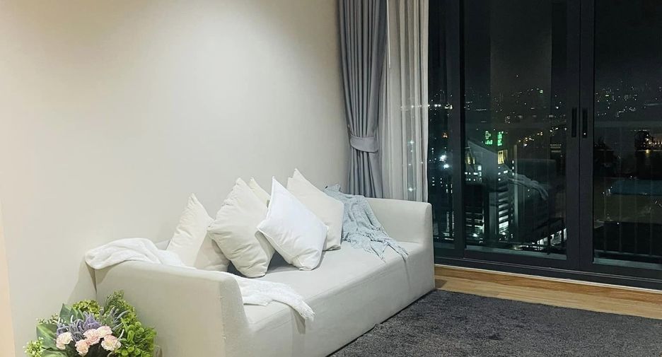 For rent 2 bedrooms condo in Bang Phlat, Bangkok