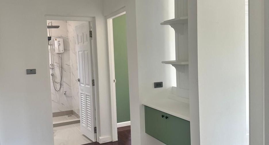 For sale and for rent 4 bedrooms house in Mueang Phuket, Phuket