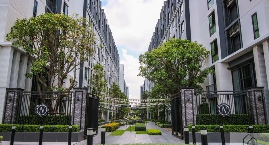 À vendre 2 chambres condo à Bang Na, Bangkok