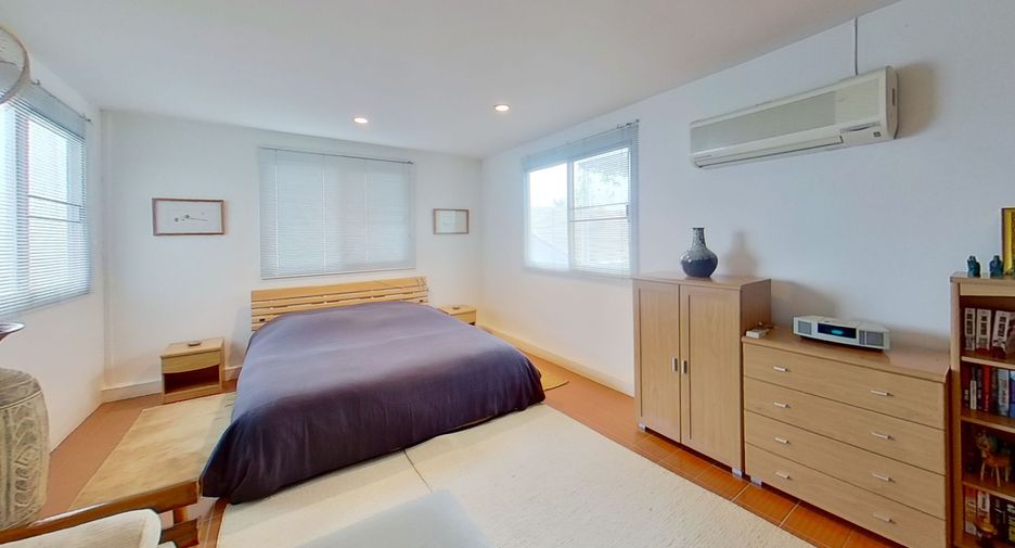 For sale 4 bedrooms house in Hua Hin, Prachuap Khiri Khan