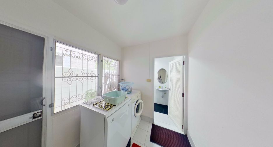For sale 4 bedrooms house in Hua Hin, Prachuap Khiri Khan