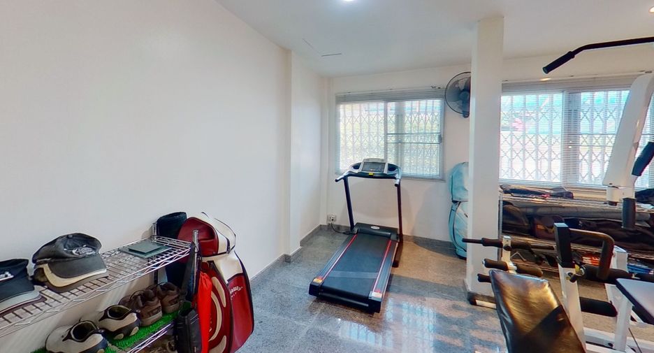 For sale 4 bedrooms house in Hua Hin, Prachuap Khiri Khan