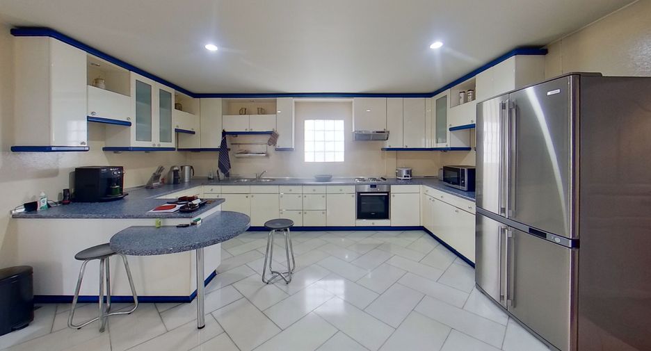 For sale 4 bedrooms house in Hua Hin, Prachuap Khiri Khan