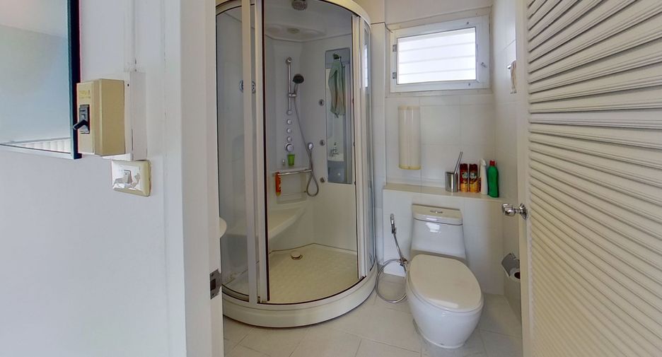 For sale 4 bedrooms house in Hua Hin, Prachuap Khiri Khan