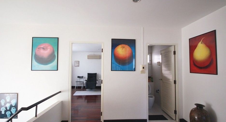 For sale 4 bedrooms house in Hua Hin, Prachuap Khiri Khan