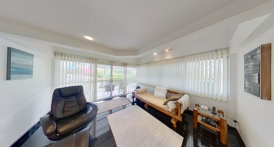 For sale 4 bedrooms house in Hua Hin, Prachuap Khiri Khan