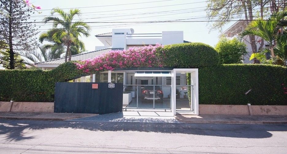For sale 4 bedrooms house in Hua Hin, Prachuap Khiri Khan