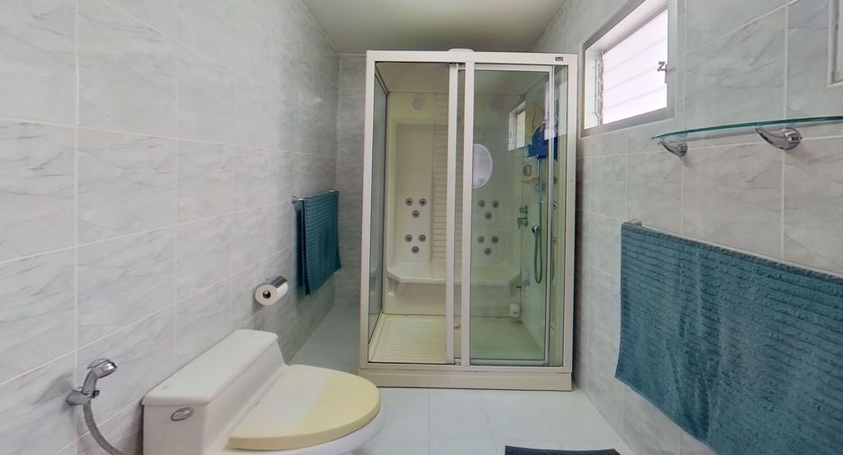 For sale 4 bedrooms house in Hua Hin, Prachuap Khiri Khan