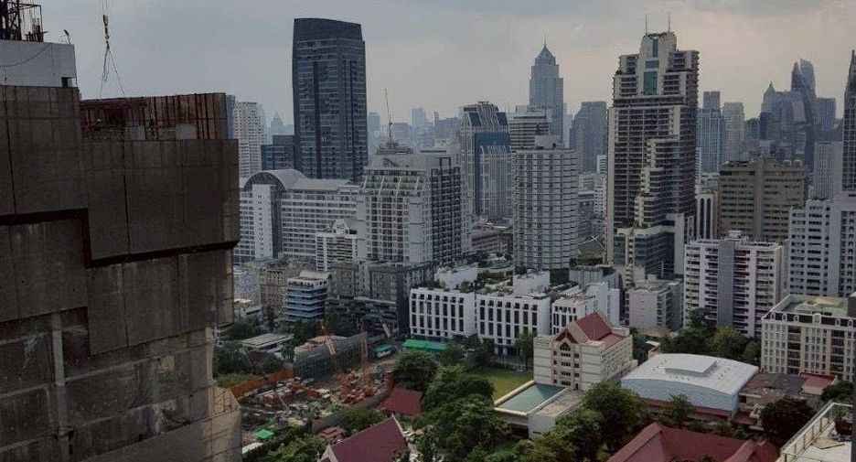 For rent 1 bed condo in Watthana, Bangkok