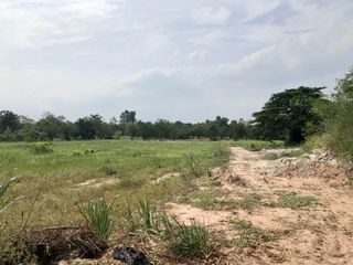 出售 土地 在 华欣, 班武里府
