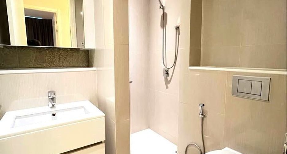 Аренда 2 спальни кондо в Щаттхана, Бангкок