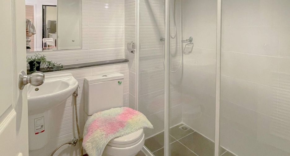 For rent 2 bedrooms condo in Bang Na, Bangkok