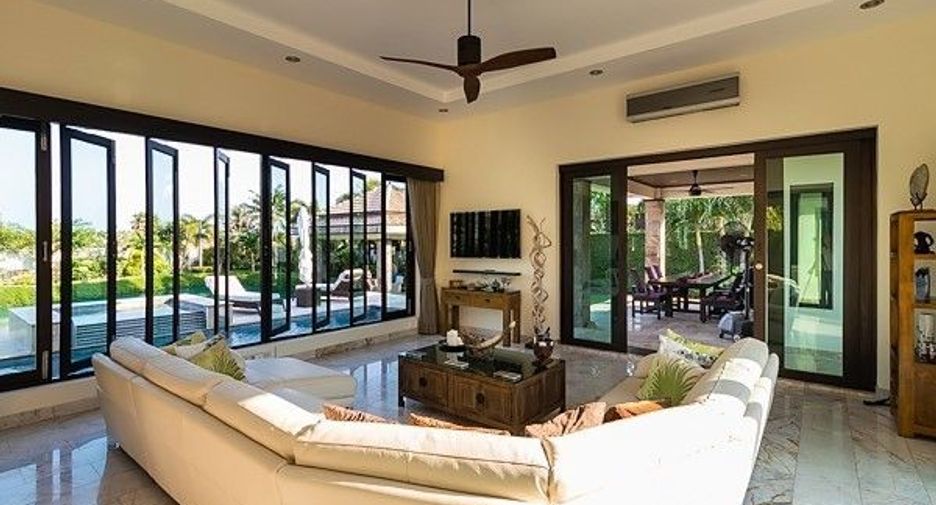 For sale 5 bedrooms villa in Sam Roi Yot, Prachuap Khiri Khan