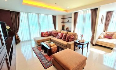 À louer 4 chambres condo à Watthana, Bangkok