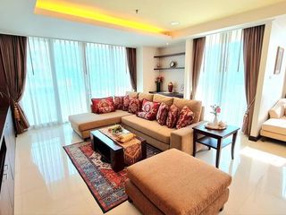 For rent 4 ベッドルーム condo in Watthana, Bangkok