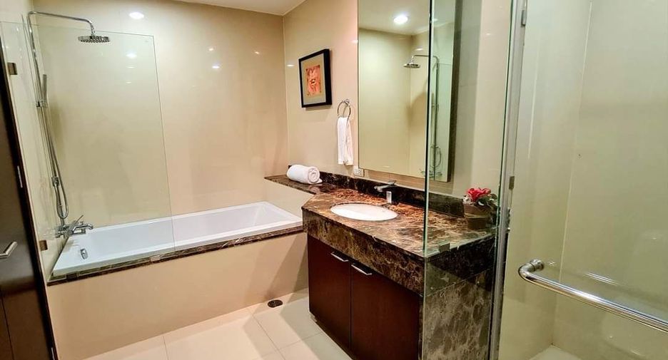 Wohnung zur Miete mit 4 Zimmer in Watthana, Bangkok