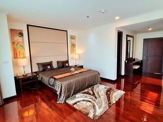 For rent 4 ベッドルーム condo in Watthana, Bangkok