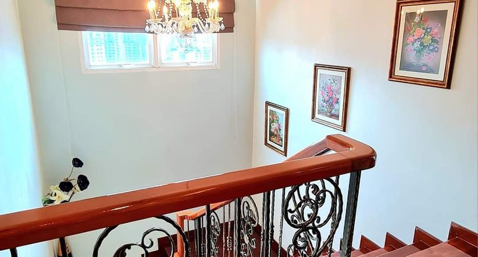Wohnung zur Miete mit 4 Zimmer in Watthana, Bangkok