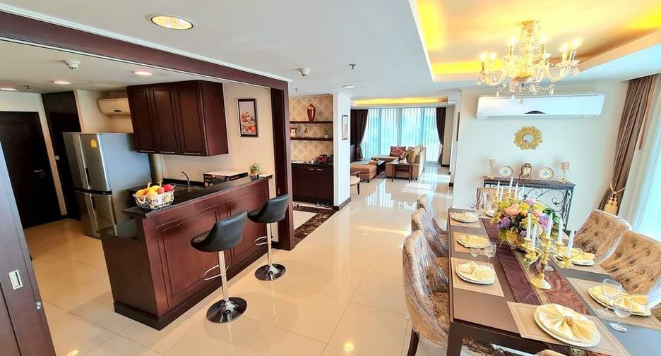 Wohnung zur Miete mit 4 Zimmer in Watthana, Bangkok