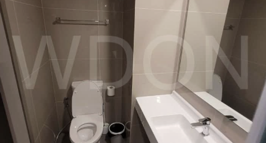 For rent 2 bedrooms condo in Khlong San, Bangkok