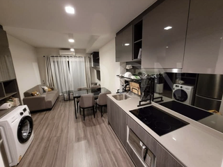 À louer 2 chambres condo à Khlong San, Bangkok