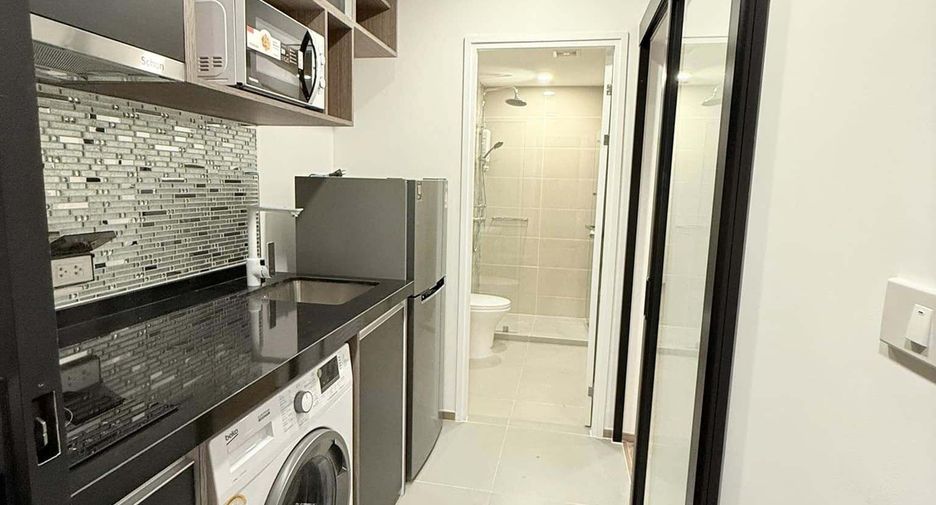 For rent 2 bedrooms condo in Chatuchak, Bangkok