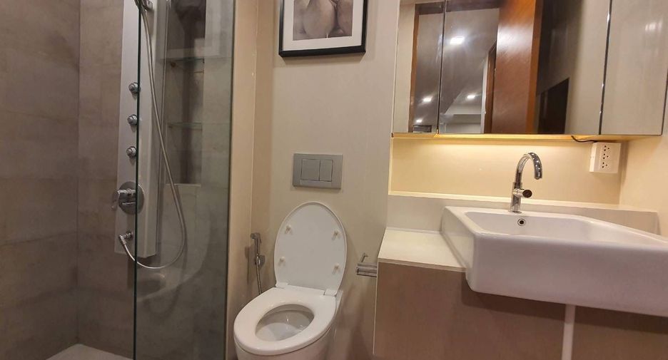 Condo en alquiler de 2 habitaciones en Khlong Toei, Bangkok