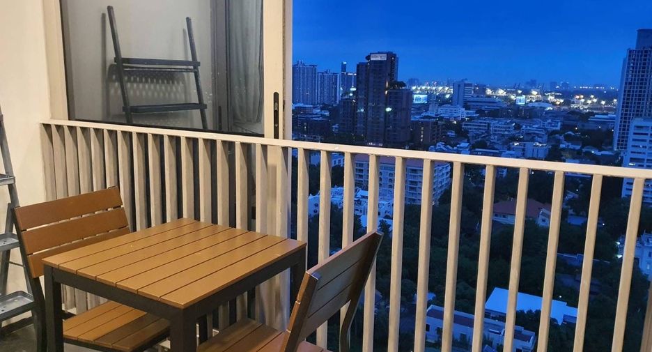 Condo en alquiler de 2 habitaciones en Khlong Toei, Bangkok