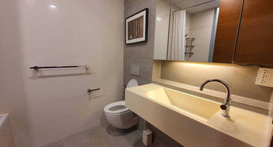 Condo en alquiler de 2 habitaciones en Khlong Toei, Bangkok
