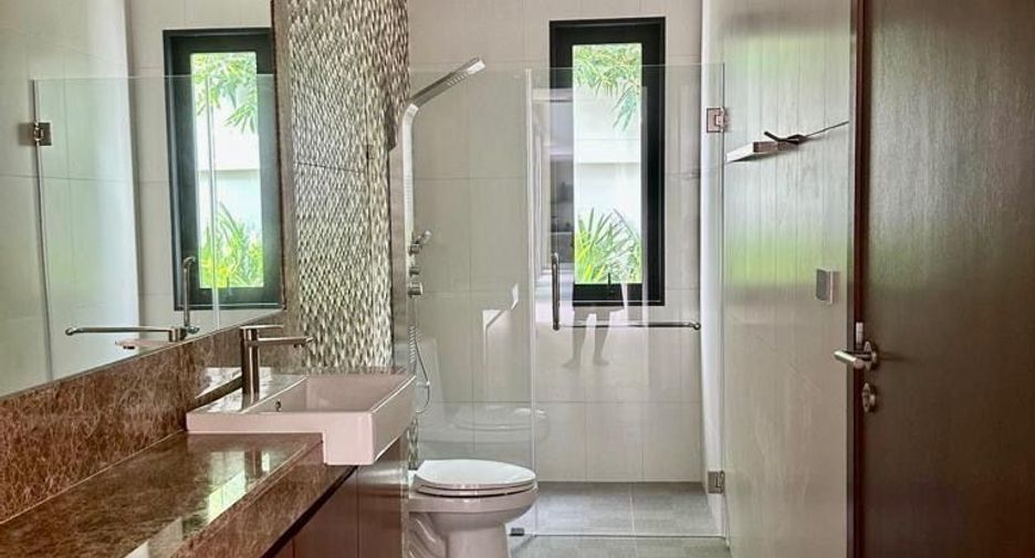 For sale 4 bedrooms villa in Thalang, Phuket