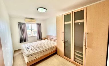 For rent 2 bedrooms condo in Yan Nawa, Bangkok