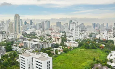 Wohnung zur Miete mit 3 Zimmer in Watthana, Bangkok