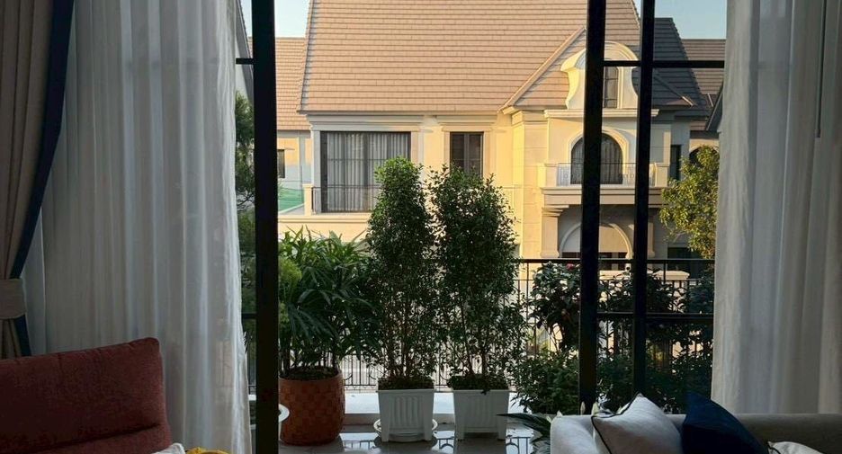 À vendre et à louer 4 chambres maison à Bang Khen, Bangkok