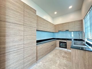 For sale 3 bedrooms villa in Cha Am, Phetchaburi