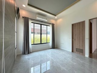 For sale 3 bedrooms villa in Cha Am, Phetchaburi