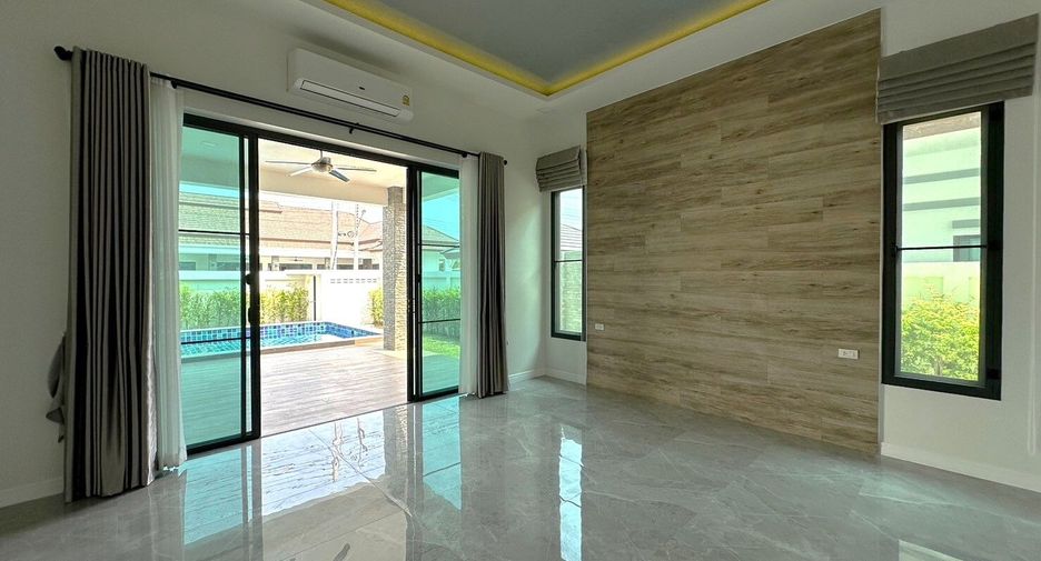 For sale 3 bedrooms villa in Cha Am, Phetchaburi