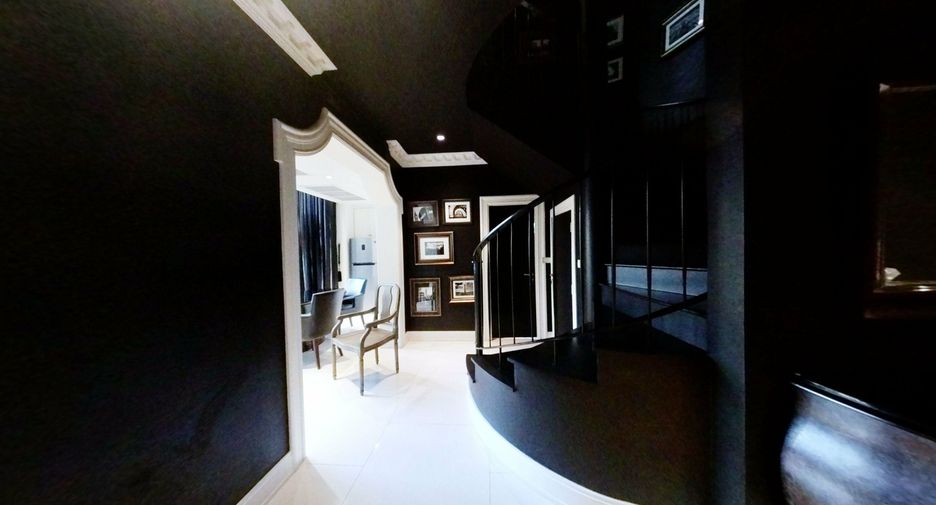 Condo en venta y en alquiler de 2 habitaciones en Khlong Toei, Bangkok