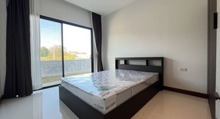 For sale 3 bedrooms house in Cha Am, Phetchaburi